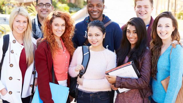 Mahasiswa Dan Pergaulan Sehat: Menciptakan Lingkungan Kampus Yang Positif