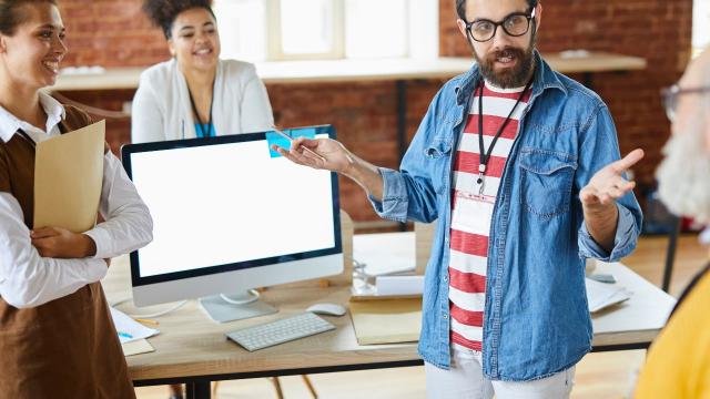 Gambar Artikel Mahasiswa Unggul: Menyeimbangkan Akademik, Karakter, Dan Inklusivitas