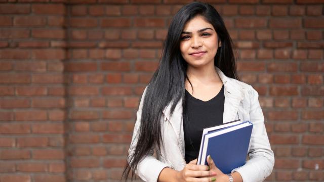 Gambar Artikel Pendidikan Tinggi Sebagai Proses Pembentukan Akademik Dan Kematangan Mahasiswa