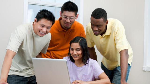 Gambar Artikel Universitas Sebagai Ruang Tumbuh Mahasiswa Dalam Akademik Dan Kehidupan Sosial