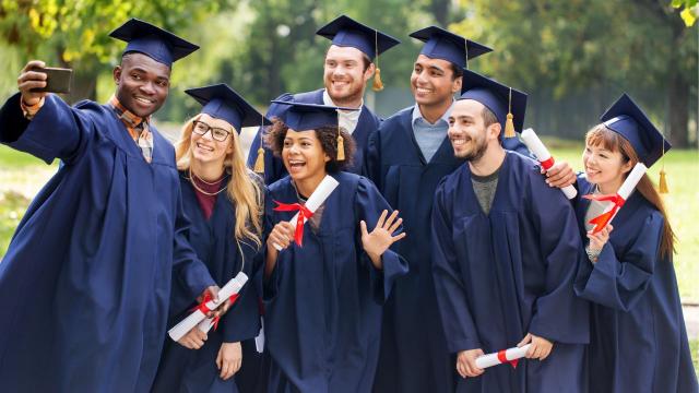 Gambar Artikel Mahasiswa Dan Kehidupan Kampus Sebagai Cermin Pendidikan Tinggi Di Indonesia
