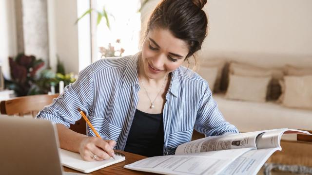 Gambar Artikel Membangun Ekosistem Kampus Yang Berdaya: Kolaborasi Mahasiswa, Kurikulum, Dan Kesehatan
