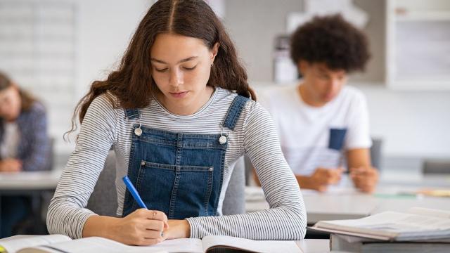 Gambar Artikel Mahasiswa Dan Tantangan Zaman: Adaptasi Kurikulum, Kesehatan, Dan Kepemimpinan Di Kampus