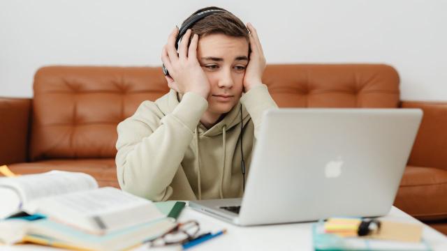 Gambar Artikel Kampus Sebagai Ruang Tumbuh Mahasiswa: Menyatukan Akademik, Karakter, Dan Kesejahteraan