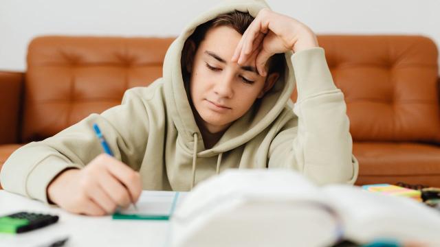 Mahasiswa Inspiratif: Membangun Karakter, Kesehatan, Dan Kepedulian Sosial