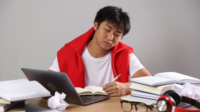 Gambar Artikel Mahasiswa Dan Tantangan Kehidupan Kampus Di Universitas Indonesia