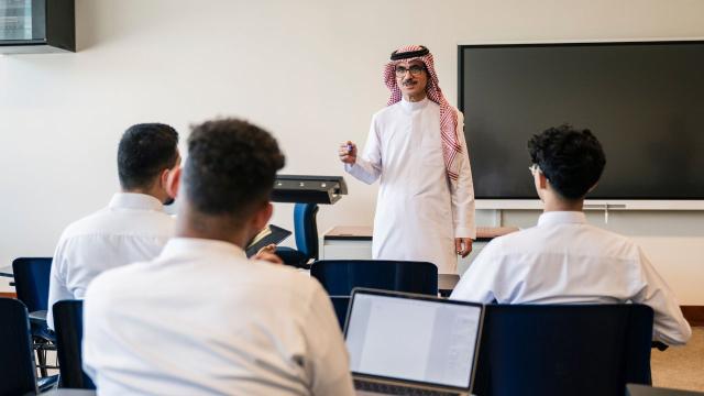 Gambar Artikel Menapaki Dunia Kampus: Pembelajaran Mahasiswa Di Luar Ruang Kelas