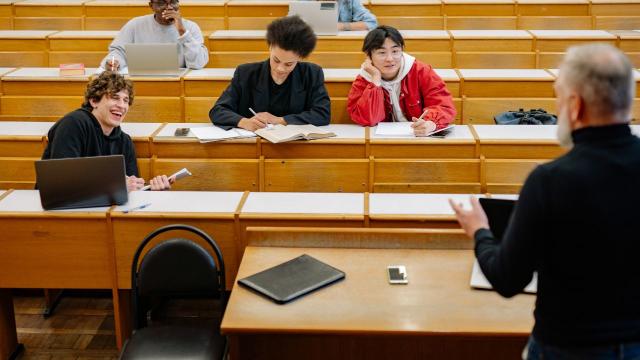 Gambar Artikel Mahasiswa Dan Proses Pendewasaan Di Lingkungan Perguruan Tinggi