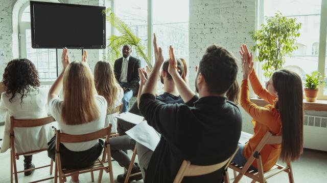 Mahasiswa Dalam Sistem Pendidikan Tinggi Dan Kehidupan Kampus Indonesia
