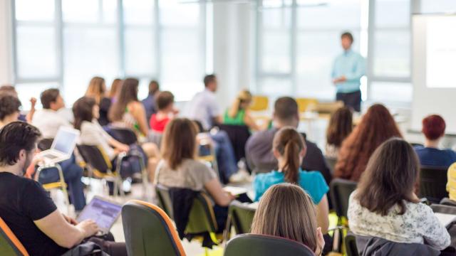 Gambar Artikel Mahasiswa Dan Penguatan Peran Akademik Di Perguruan Tinggi Indonesia