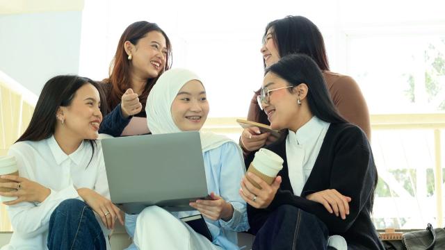 Mahasiswa Di Era Kurikulum Dinamis: Menyikapi Perubahan Akademik Dan Tantangan Sosial