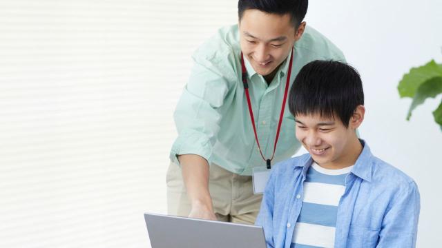 Gambar Artikel Mahasiswa, Lingkungan Kampus, Dan Pembentukan Sikap Sosial Yang Berimbang