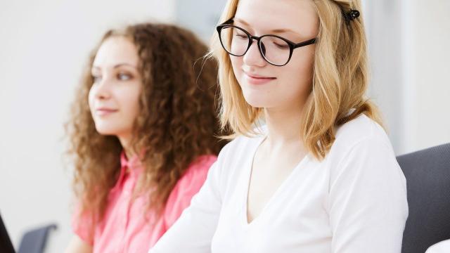 Gambar Artikel Mahasiswa Indonesia: Menyusun Strategi Hidup Di Tengah Kesibukan