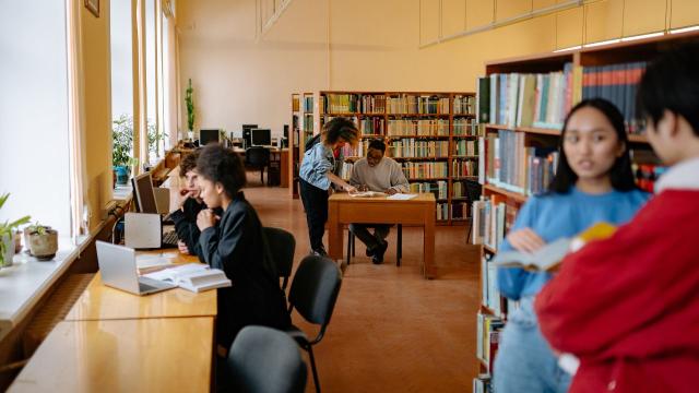 Mahasiswa Sebagai Agen Perubahan Dalam Sistem Pendidikan Tinggi Indonesia