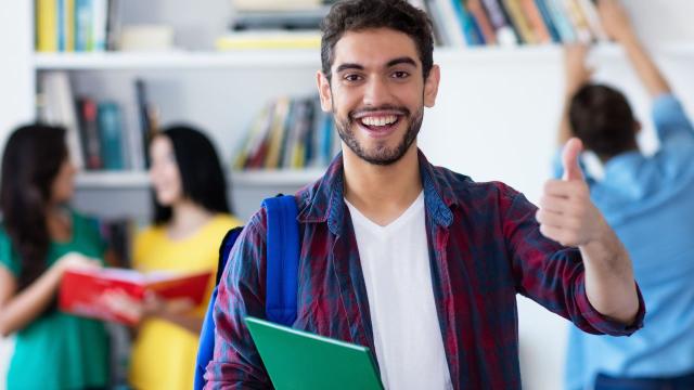 Gambar Artikel Mahasiswa Di Era Transformasi Digital: Peluang Akademik Dan Tantangan Etika