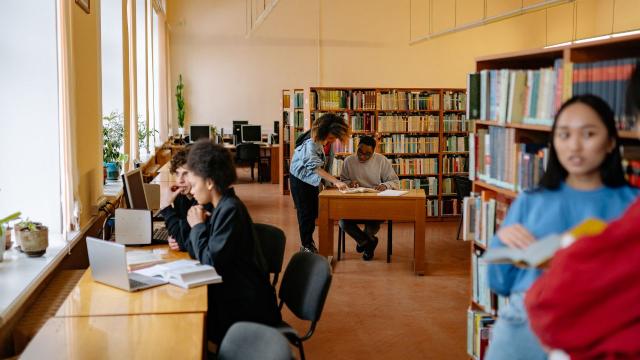 Gambar Artikel Mahasiswa Dan Kepemimpinan Akademik: Membangun Generasi Intelektual Yang Bertanggung Jawab