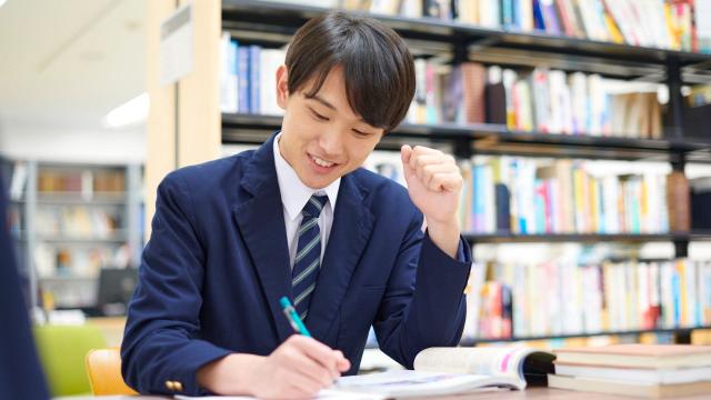 Gambar Artikel Mahasiswa Dan Kesiapan Karier: Menyiapkan Masa Depan Sejak Bangku Kuliah