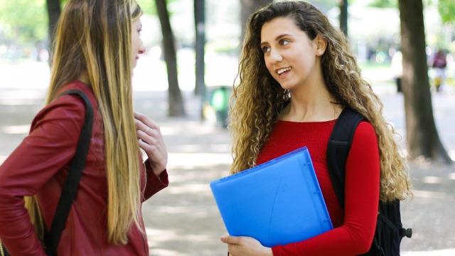Gambar Artikel Nilai Kehidupan Mahasiswa: Antara Prestasi Akademik, Pergaulan, Dan Kesehatan Diri