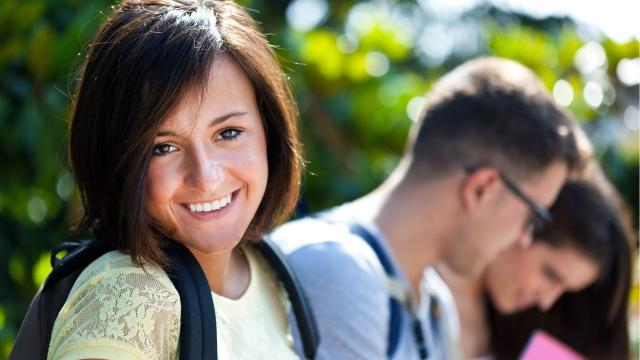 Gambar Artikel Mahasiswa Dan Tanggung Jawab Akademik: Menyeimbangkan Prestasi, Kehidupan Sosial, Dan Kesehatan