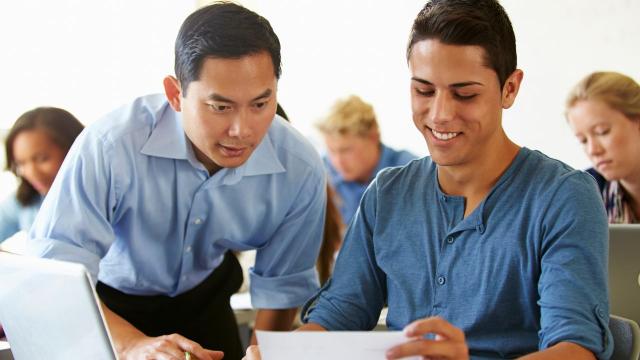 Gambar Artikel Manajemen Waktu Mahasiswa: Kunci Bertahan Di Tengah Padatnya Aktivitas Kampus