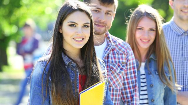 Gambar Artikel Menyiapkan Mahasiswa Indonesia Menghadapi Masa Depan Melalui Pendidikan Tinggi Yang Inklusif Dan Berkarakter