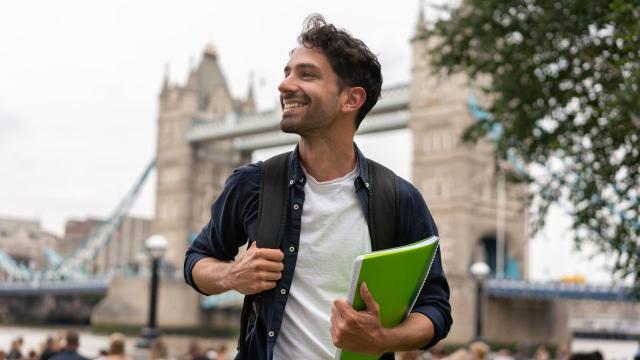 Gambar Artikel Peran Dosen Dalam Membentuk Karakter Dan Pola Pikir Mahasiswa