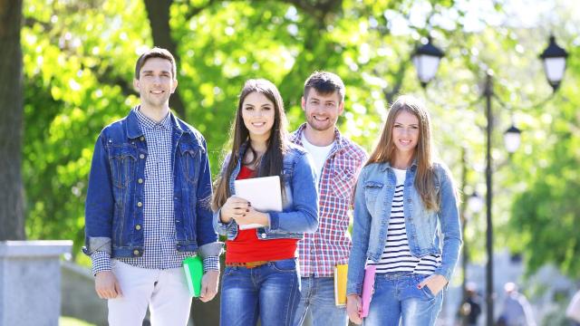 Gambar Artikel Kehidupan Akademik Mahasiswa Dan Tantangan Pembelajaran Di Perguruan Tinggi