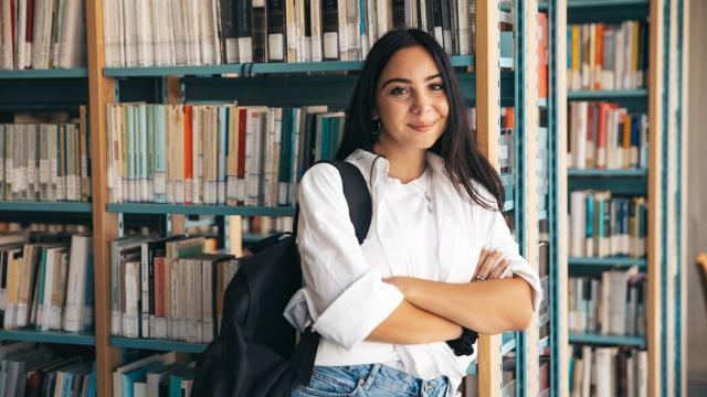 Gambar Artikel Realitas Mahasiswa Tingkat Akhir: Antara Skripsi, Tekanan, Dan Harapan Masa Depan