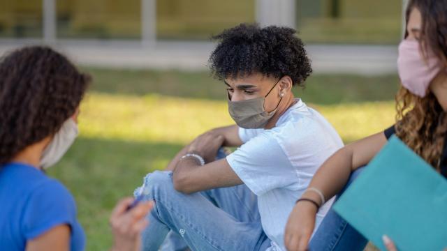 Gambar Artikel Literasi Keuangan Mahasiswa: Belajar Mengelola Uang Sejak Masa Kuliah