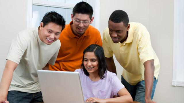 Gambar Artikel Tekanan Sosial Di Dunia Kampus: Antara Ekspektasi, Perbandingan, Dan Jati Diri