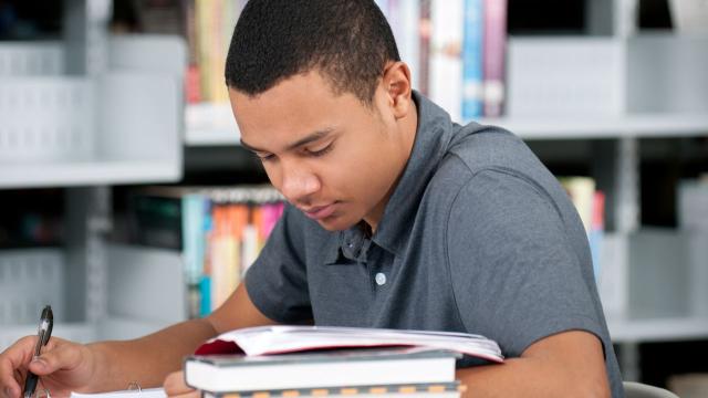 Gambar Artikel Kehidupan Mahasiswa Indonesia Di Lingkungan Multikultural Kampus