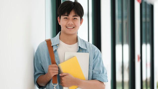 Gambar Artikel Mahasiswa Indonesia Di Persimpangan Pendidikan Dan Kehidupan Sosial