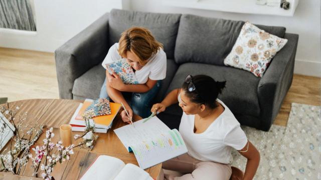 Manajemen Waktu Mahasiswa Indonesia Dalam Menyeimbangkan Akademik Dan Kehidupan Pribadi