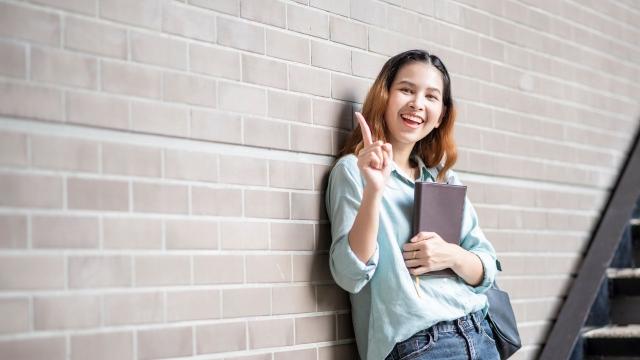 Gambar Artikel Mahasiswa Dan Realitas Pekerjaan Paruh Waktu Di Tengah Kesibukan Kuliah