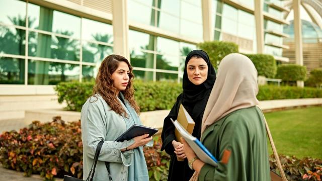 Potret Kehidupan Mahasiswa Indonesia: Belajar Hidup Nyata Di Luar Ruang Kelas