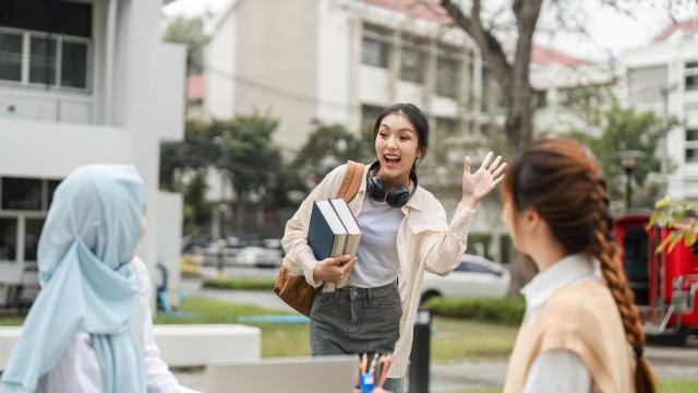 Gambar Artikel Kehidupan Mahasiswa Indonesia Dalam Menghadapi Tekanan Mental Dan Sosial