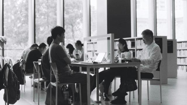 Mahasiswa Indonesia Dan Pengalaman Mahasiswa Baru: Proses Adaptasi Di Dunia Perguruan Tinggi