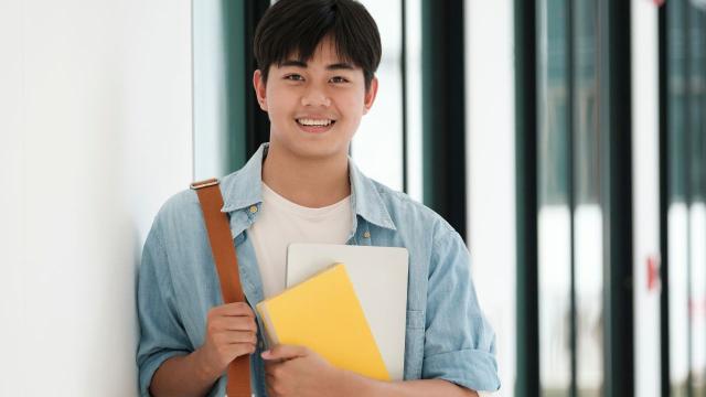 Gambar Artikel Mahasiswa Indonesia Dan Literasi Keuangan: Belajar Mengelola Uang Sejak Bangku Kuliah