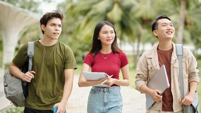 Gambar Artikel Kehidupan Mahasiswa Di Indonesia Sebagai Sarana Pengembangan Potensi Diri