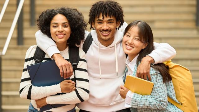 Gambar Artikel Kehidupan Mahasiswa Di Indonesia Dalam Menyiapkan Generasi Intelektual Muda