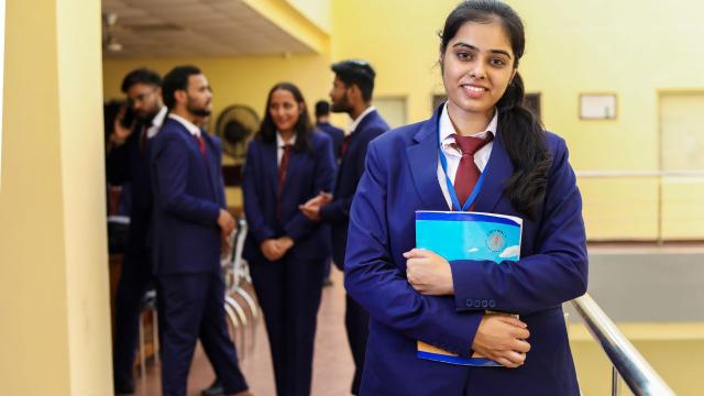 Mahasiswa Indonesia Dan Dinamika Kehidupan Kampus Sebagai Ruang Pembentukan Karier