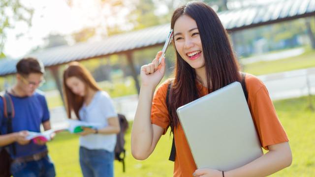 Gambar Artikel Kesehatan Mental Mahasiswa Indonesia Di Tengah Tuntutan Akademik Dan Sosial