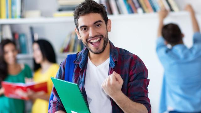 Gambar Artikel Kehidupan Mahasiswa Indonesia Dalam Menjalani Perkuliahan Dan Kehidupan Sosial