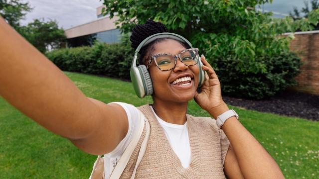 Kehidupan Mahasiswa Indonesia Sebagai Perjalanan Menuju Kedewasaan