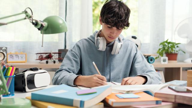 Gambar Artikel Mahasiswa Indonesia Dan Peran Kampus Dalam Penguatan Kewargaan Digital