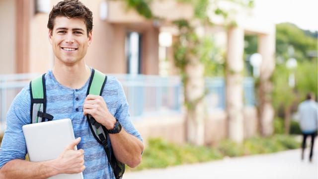 Mahasiswa Dan Kesehatan Mental: Strategi Bertahan Di Tengah Tekanan