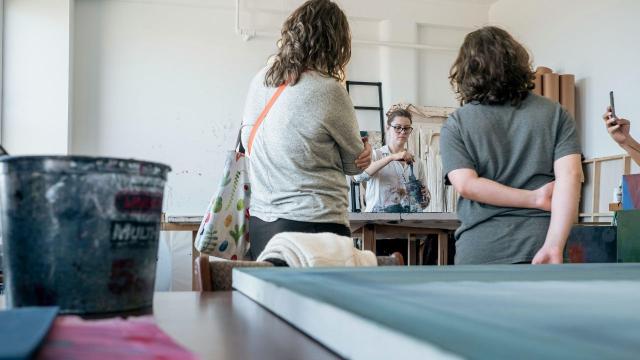 Perantau Di Kota Besar: Kehidupan Mahasiswa Menemukan Identitas Dan Mandiri