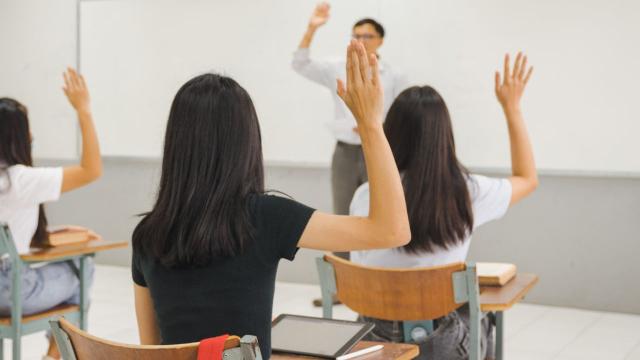 Gambar Artikel Kehidupan Mahasiswa Holistik: Menyatukan Akademik, Sosial, Dan Kesehatan