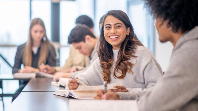 Ritme Sehari-hari Mahasiswa: Antara Jadwal Kuliah, Deadline, Dan Kehidupan Pribadi