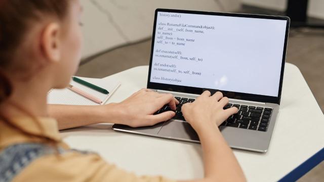 Gambar Artikel Teknologi Dan AI Di Kampus: Perubahan Cara Belajar Mahasiswa Indonesia